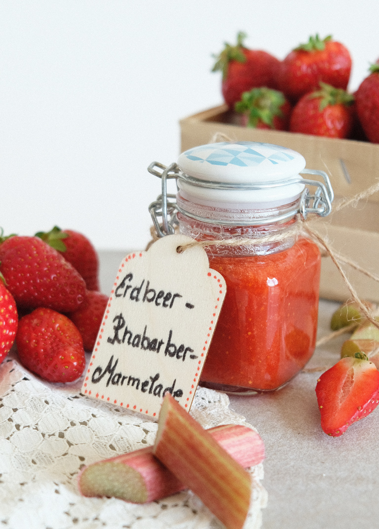 Einfaches Erdbeer Rhabarber Marmelade Rezept – about ROSI